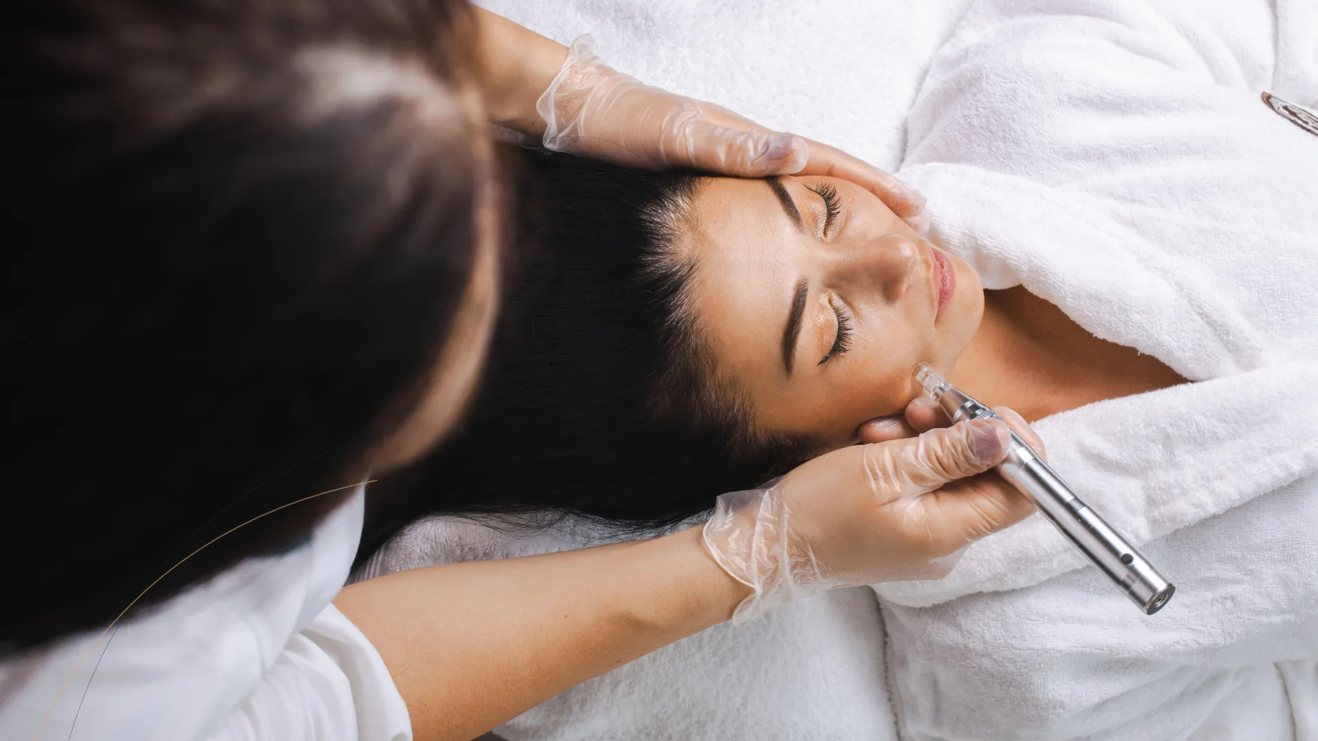 Dermapen tratamiento facial spa